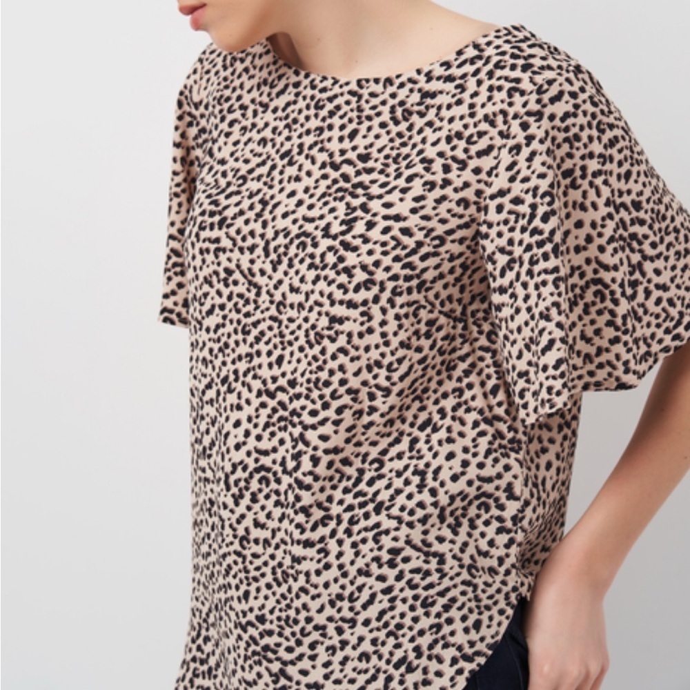 H&M Beige and Black‎ Patterned Short Sleeve Top - Picture 4 of 9
